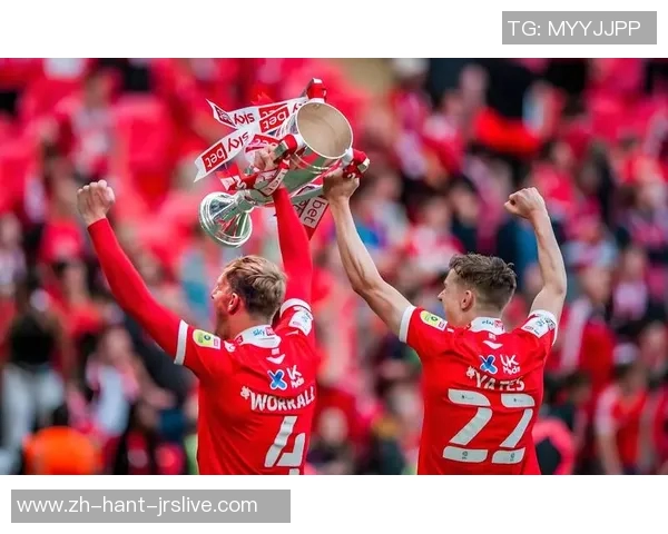 诺丁汉森林主场迎战米尔沃尔期待精彩对决与胜利的争夺 诺丁汉森林主场迎战米尔沃尔期待精彩对决与胜利的争夺